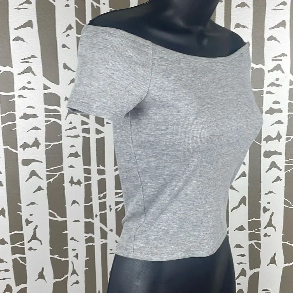 Off Shoulder Ribbed Cropped Top S Gray - Picture 2 of 6